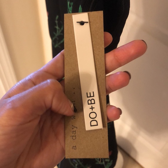 *NEW* Black Floral Romper - Picture 3 of 4